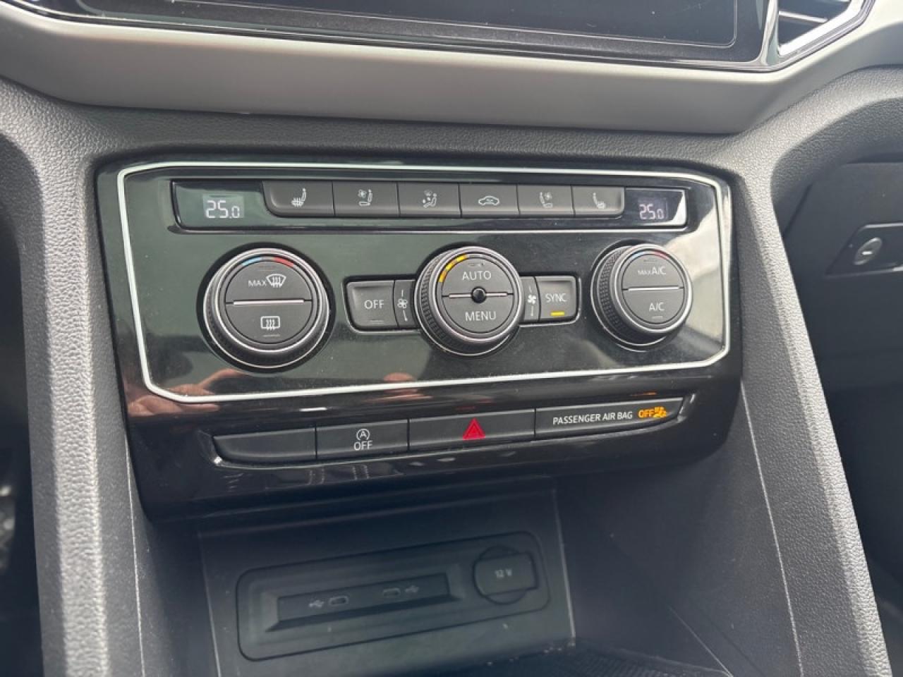 2022 Volkswagen Atlas Cross Sport Highline 3.6 FSI Photo