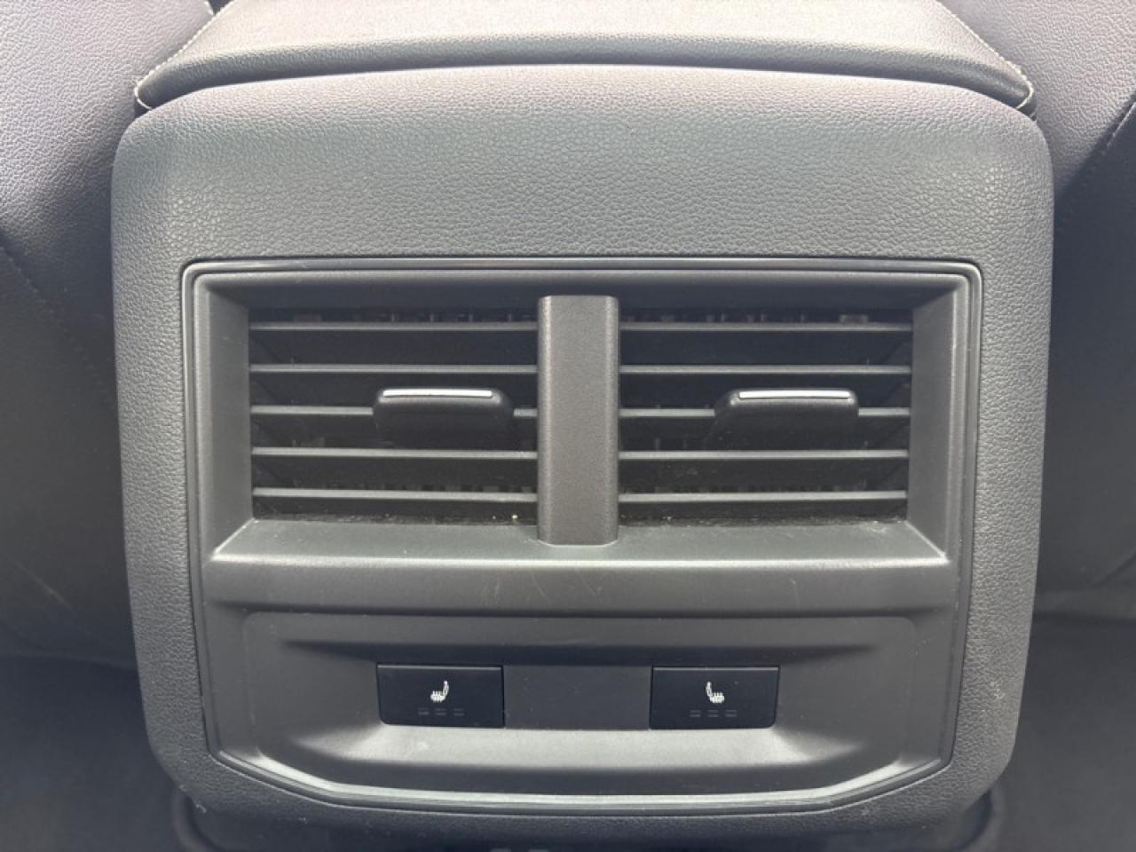 2022 Volkswagen Atlas Cross Sport Highline 3.6 FSI Photo