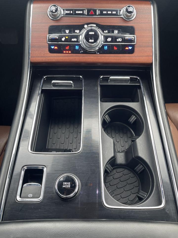2022 Lincoln Aviator Reserve Photo5