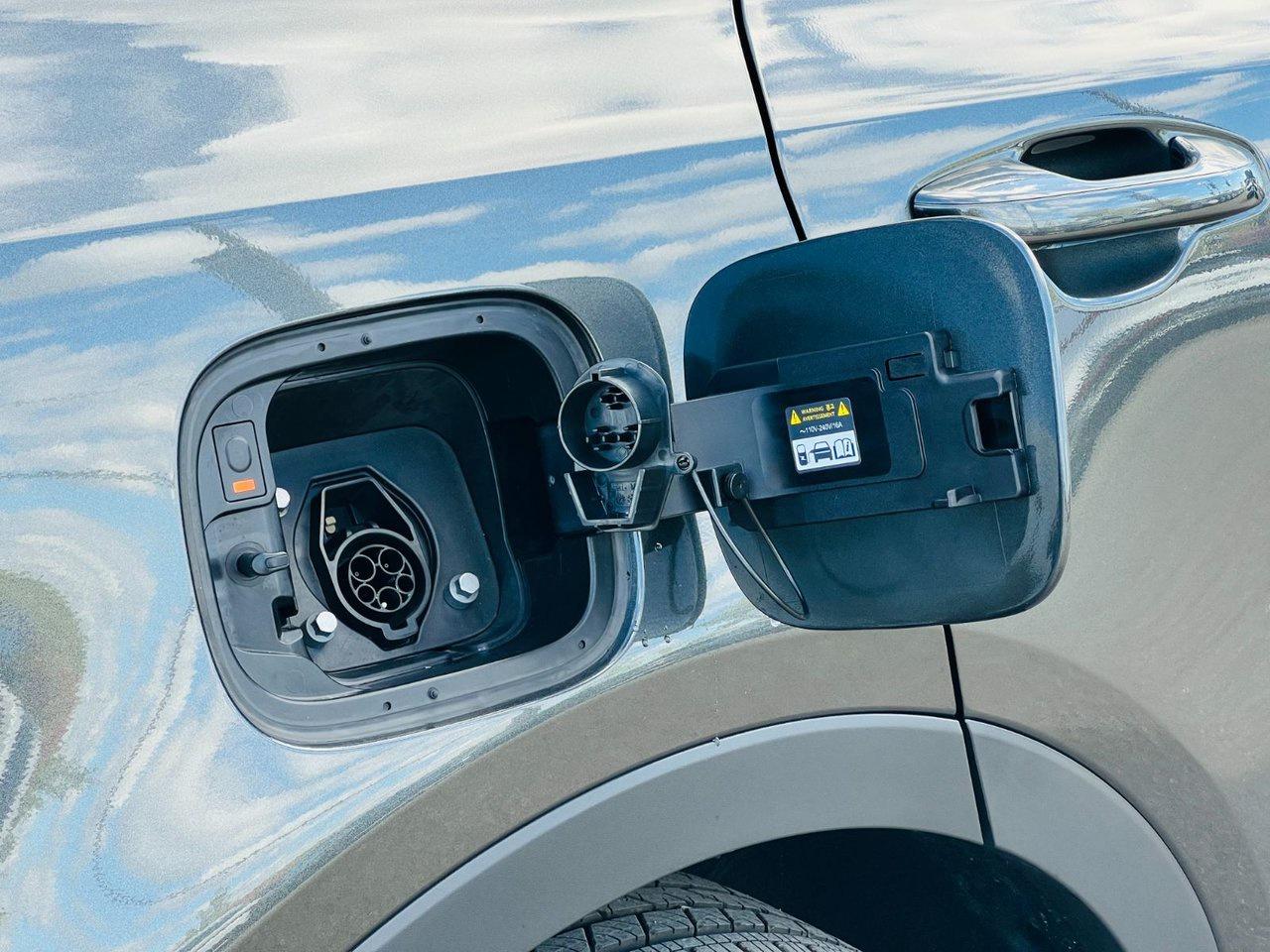 2026 Kia Sorento PHEV LX AWD Photo