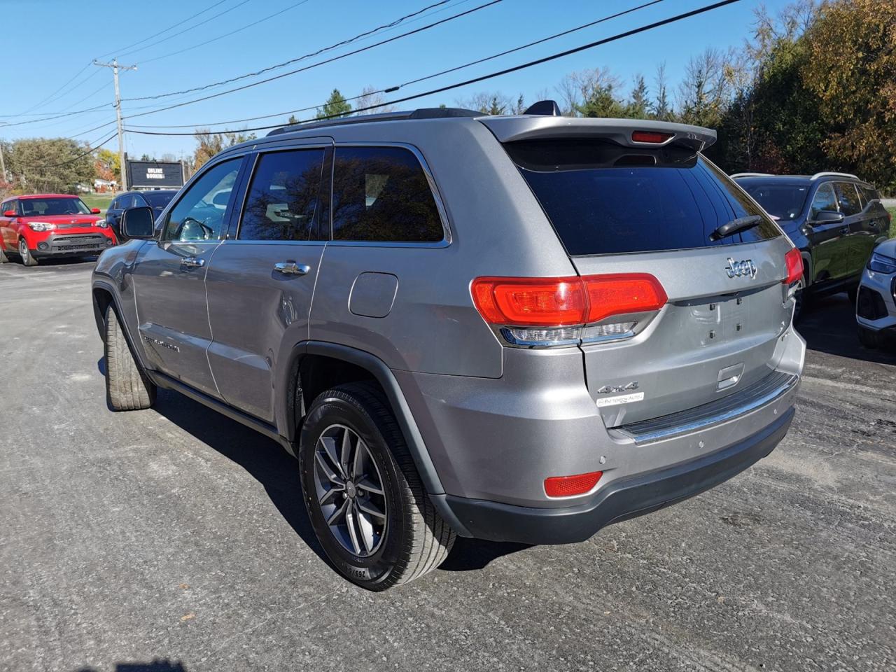 2017 Jeep Grand Cherokee Limited Photo2
