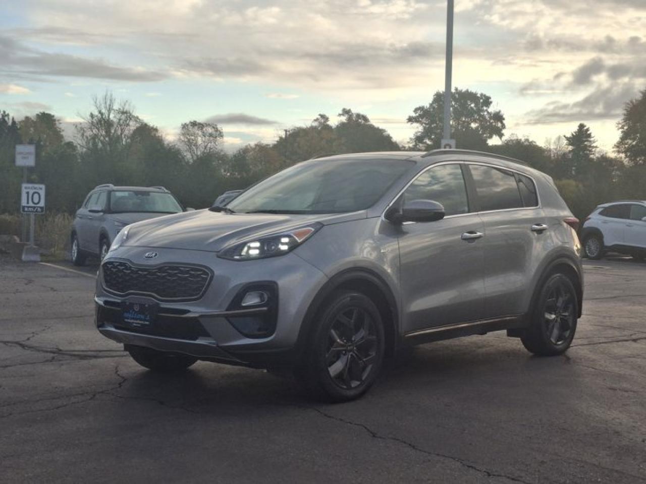 Used 2022 Kia Sportage EX Premium S AWD | Leather | Panoroof | CarPlay | Android Auto | Heated Seats & Steering | and More! for sale in Guelph, ON