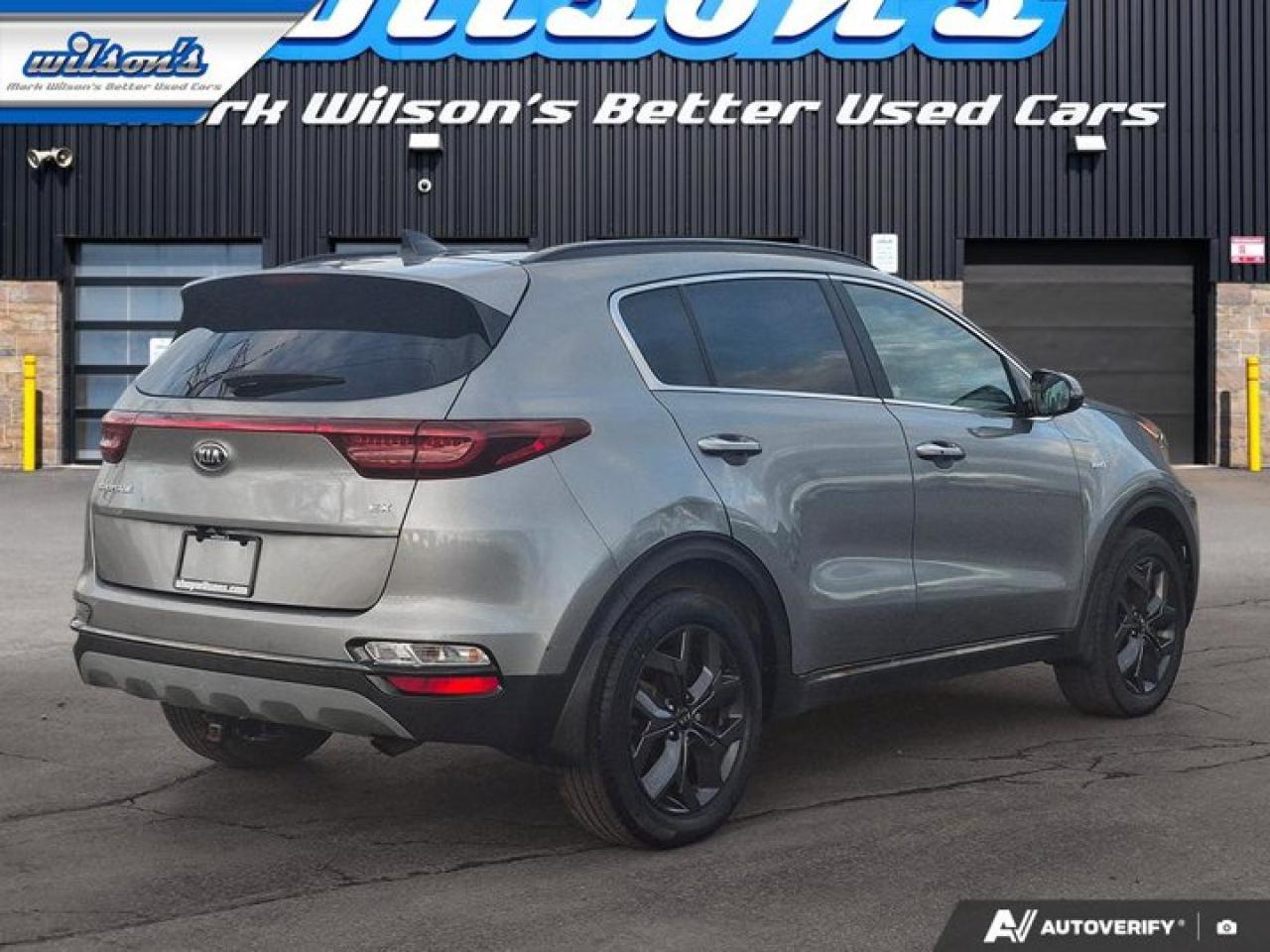 2022 Kia Sportage EX Premium S AWD | Leather | Panoroof | CarPlay | Android Auto | Heated Seats & Steering | and More! Photo