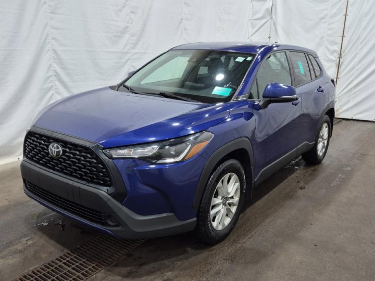 Used 2022 Toyota Corolla Cross LE AWD | Heated Seats + Steering | Adaptive Cruise | CarPlay + Android | Reverse Cam | BSM & More ! for sale in Guelph, ON