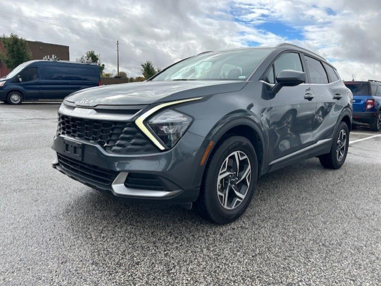 Used 2023 Kia Sportage LX AWD for sale in Watford, ON
