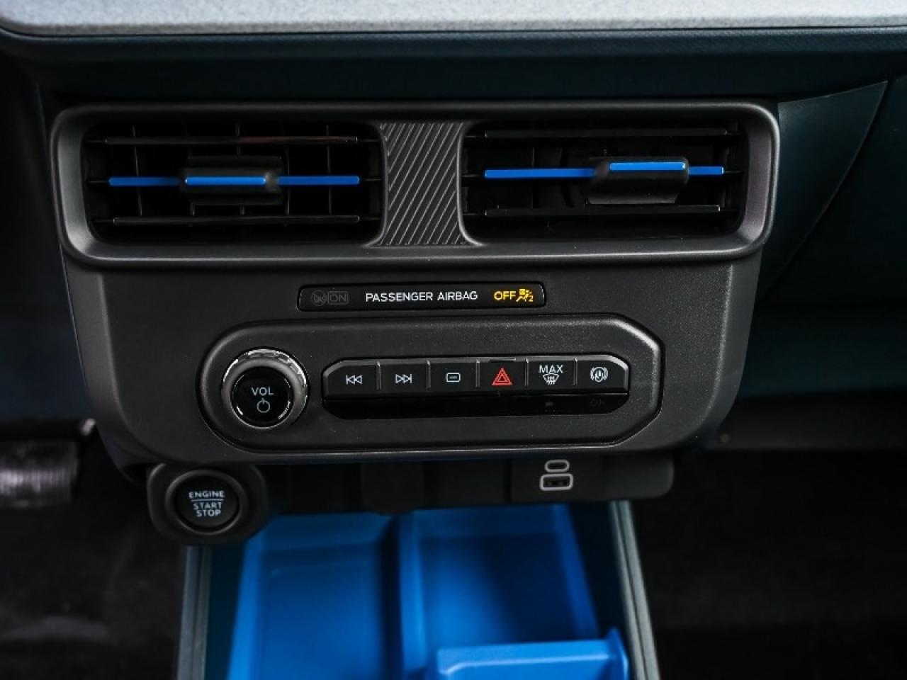 2025 Ford Maverick XLT Photo