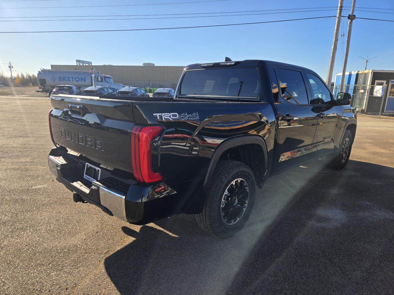 2026 Toyota Tundra SR5 TRD OFF ROAD Photo4