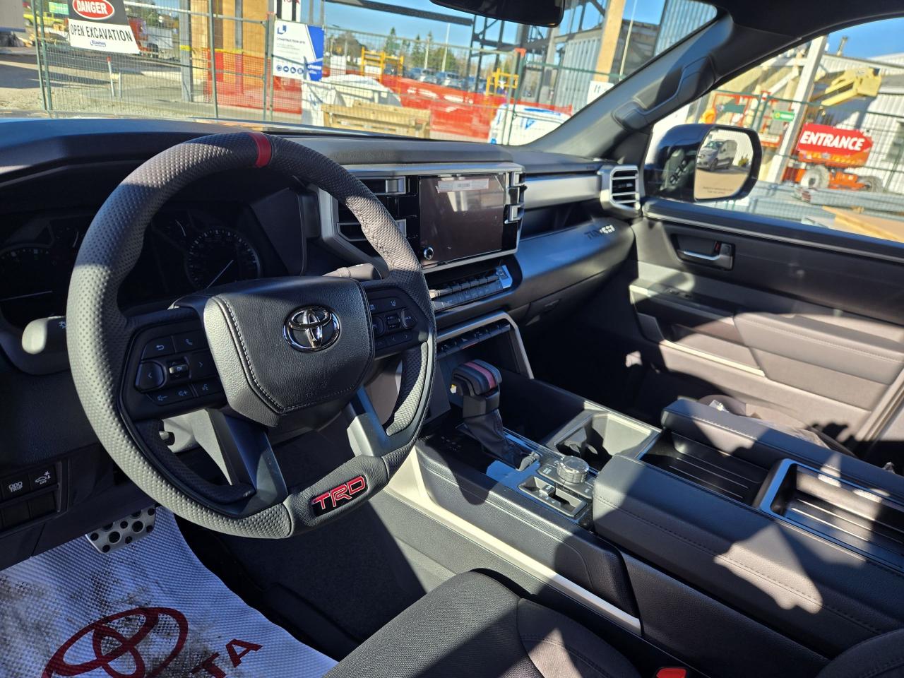 2026 Toyota Tundra SR5 TRD OFF ROAD Photo