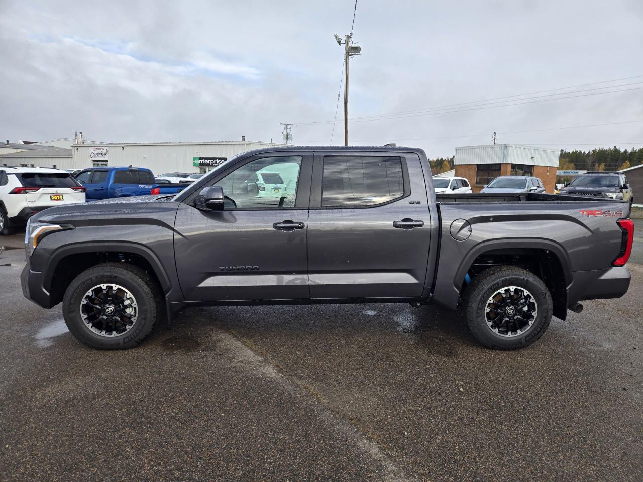 2026 Toyota Tundra SR5 TRD OFF ROAD Photo