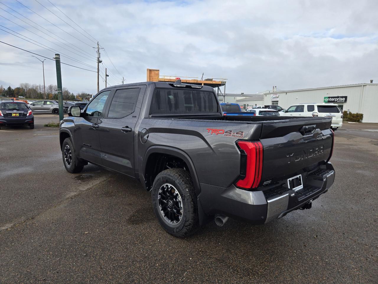 2026 Toyota Tundra SR5 TRD OFF ROAD Photo2