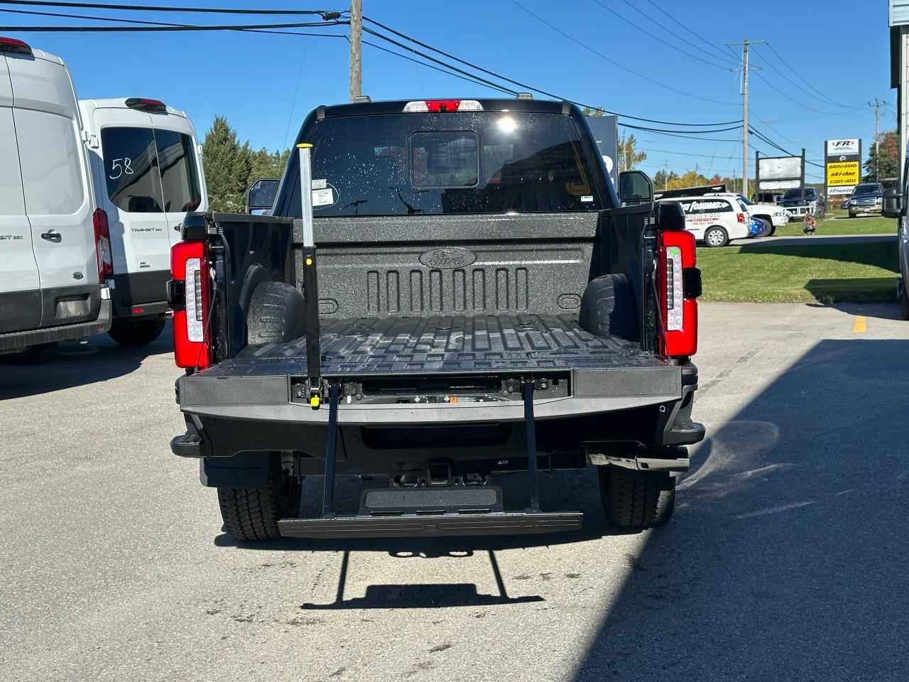 2026 Ford F-350 Super Duty SRW PLATINUM 4WD CREW CAB 6.75' BOX Photo