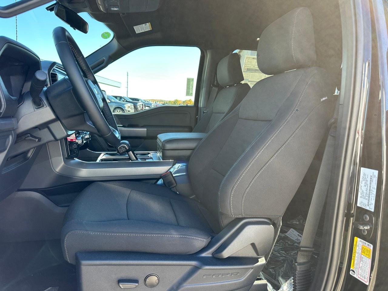 2025 Ford F-150 XLT 4WD SuperCrew 5.5' Box Photo