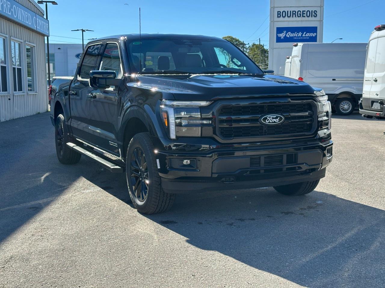 2025 Ford F-150 Lariat 4WD SuperCrew 5.5' Box Photo3