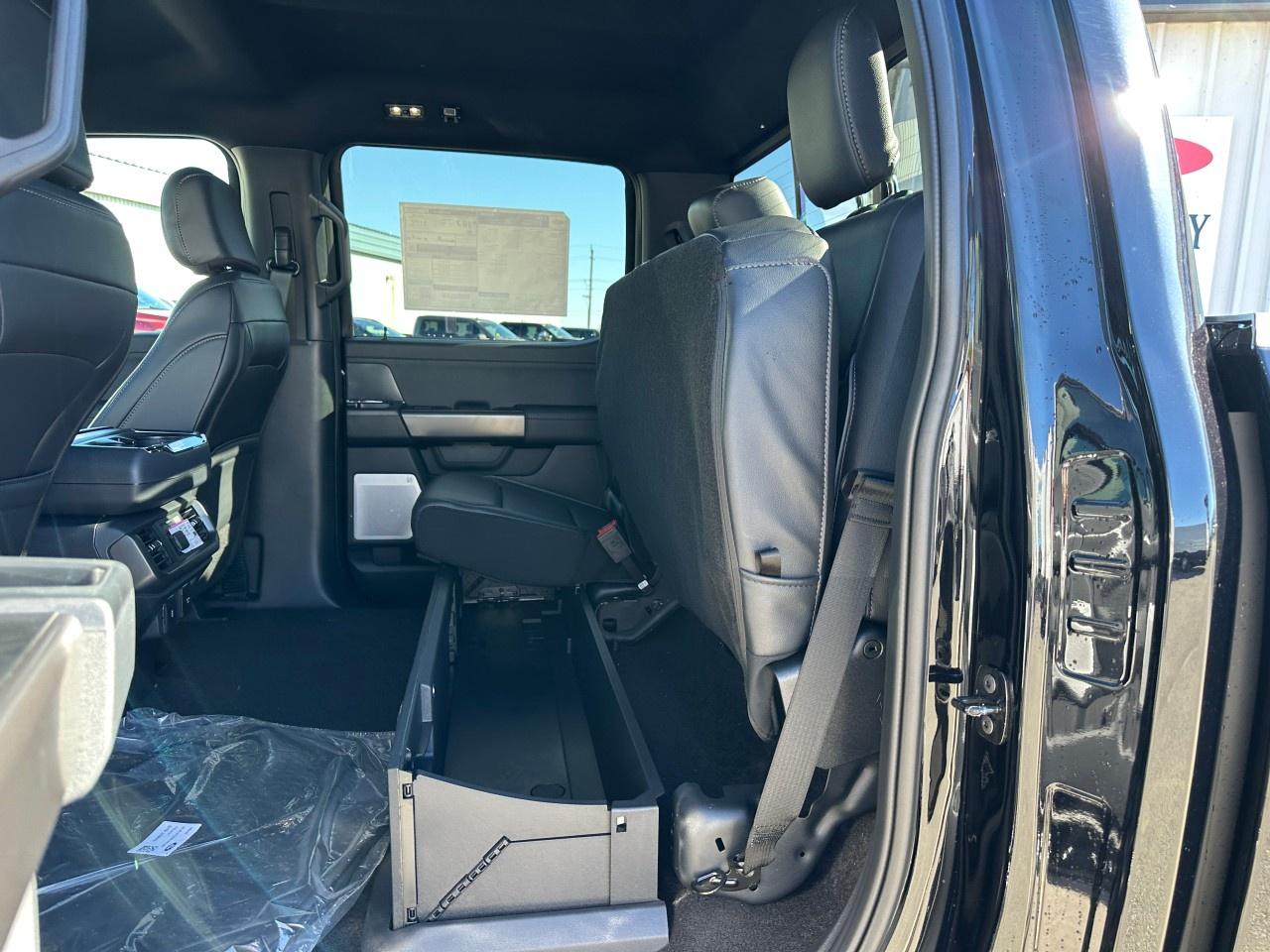 2025 Ford F-150 Lariat 4WD SuperCrew 5.5' Box Photo