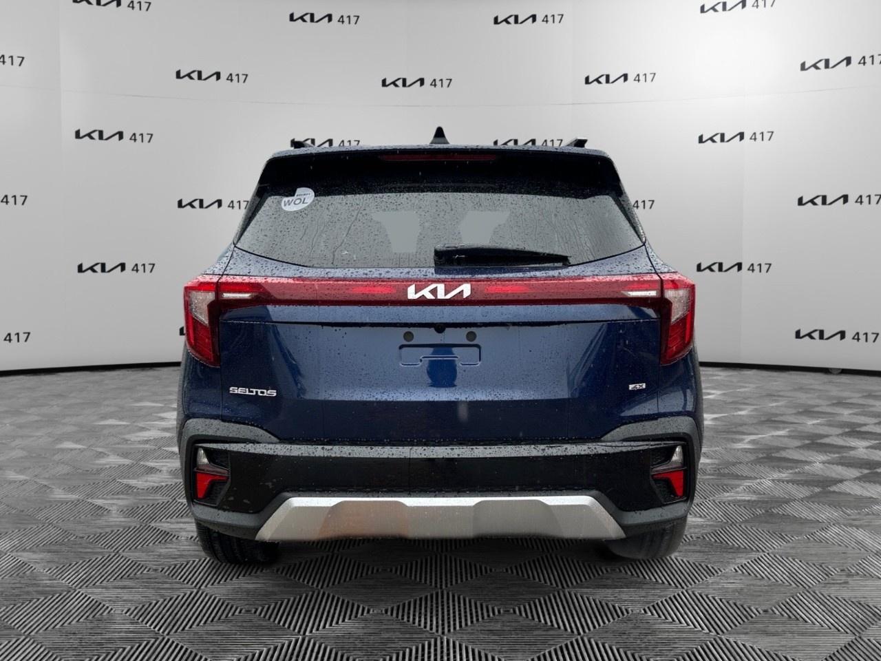 2026 Kia Seltos SX AWD w/Black Interior Photo3