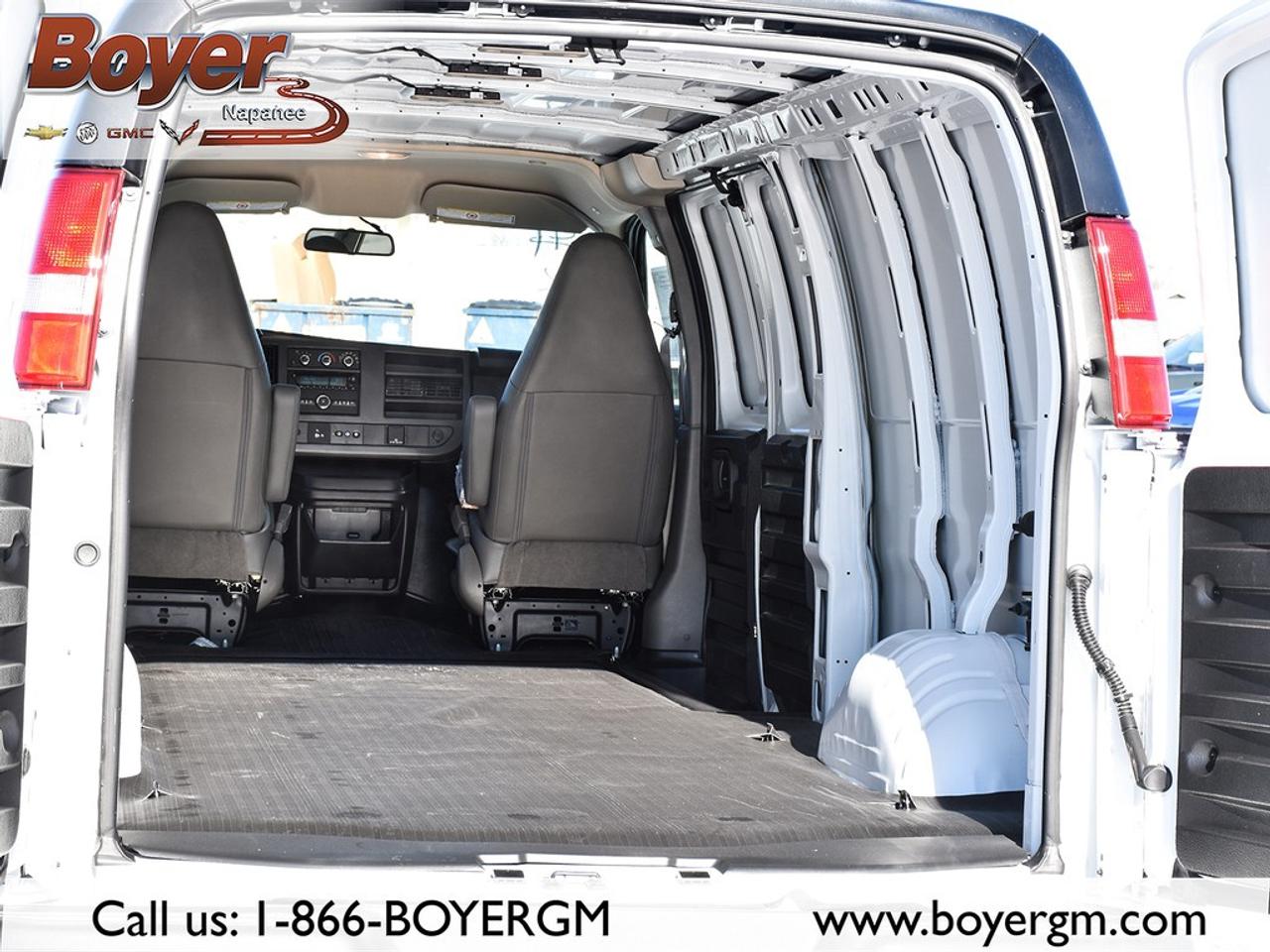 2025 GMC Savana Cargo Van 2500 Extended Wheelbase Rear-Wheel Drive Photo