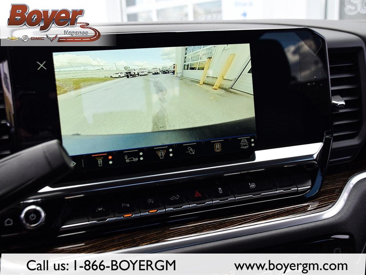 2026 GMC Sierra 1500 Crew Cab Short Box 4-Wheel Drive SLE Photo