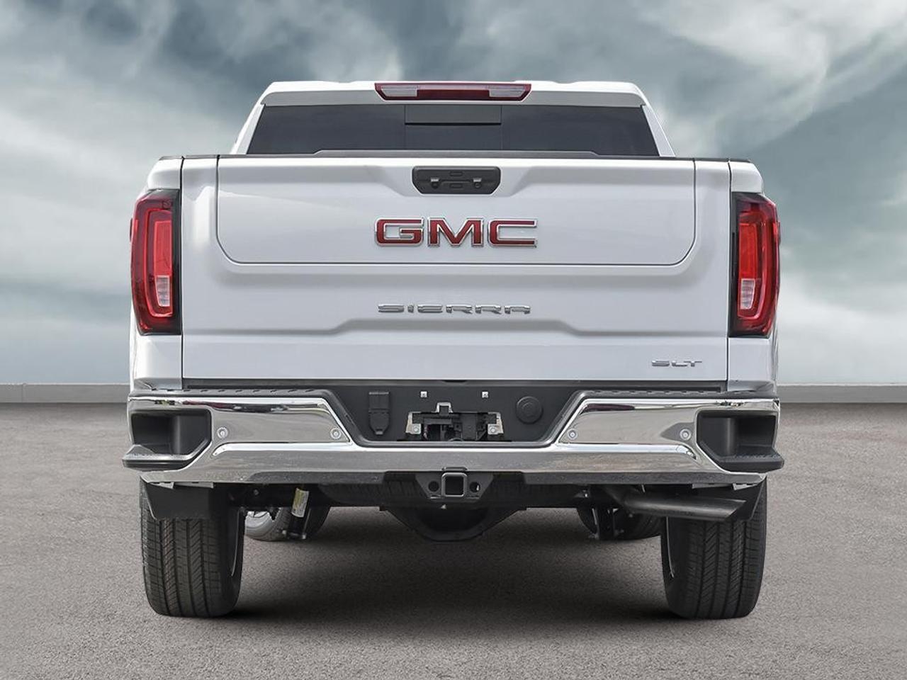 2026 GMC Sierra 1500 Crew Cab Short Box 4-Wheel Drive SLT Photo