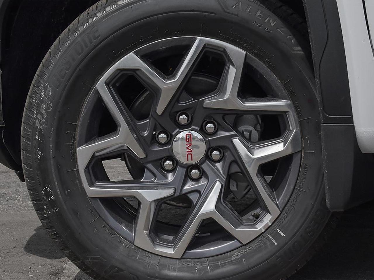 2026 GMC Sierra 1500 Crew Cab Short Box 4-Wheel Drive SLT Photo