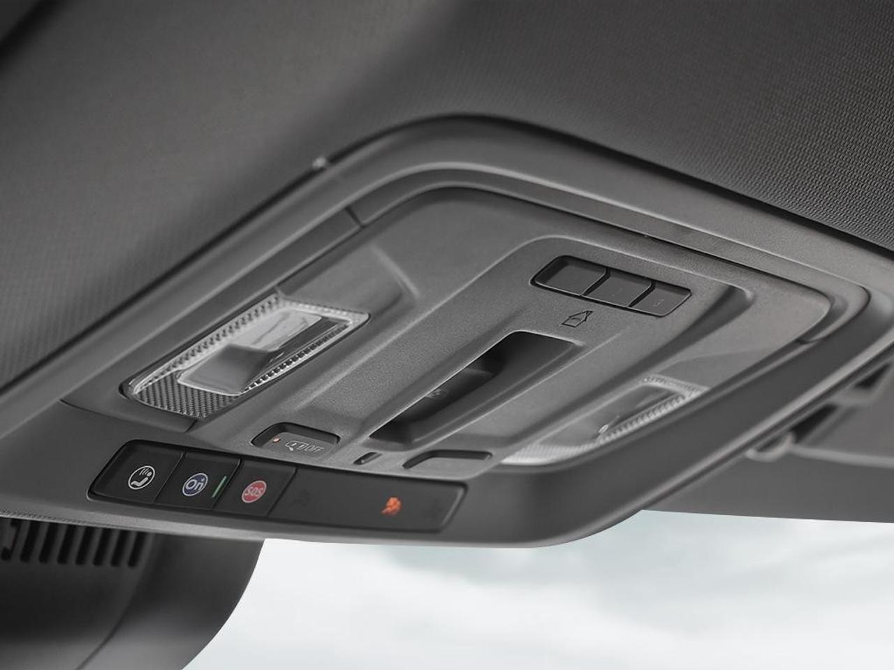 2026 GMC Sierra 1500 Crew Cab Short Box 4-Wheel Drive SLT Photo