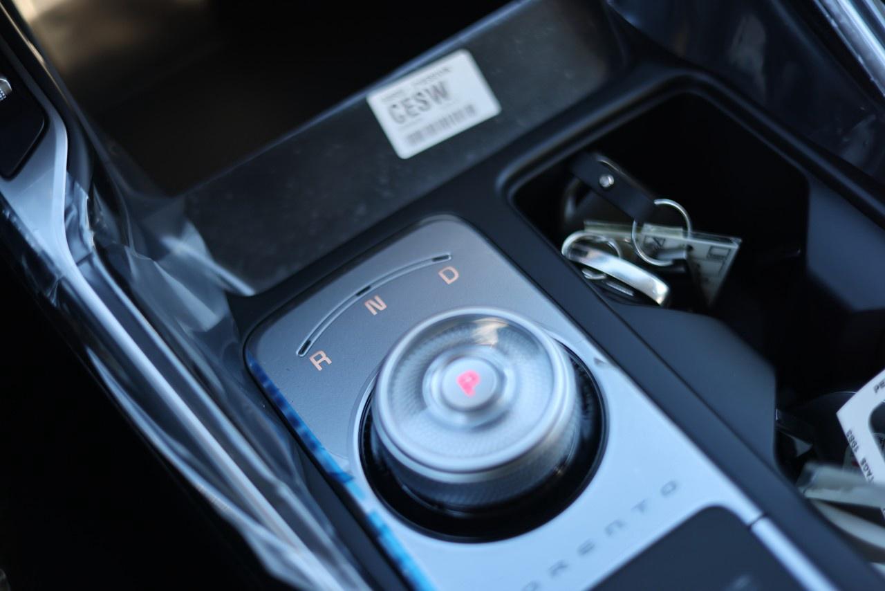2026 Kia Sorento Plug-In Hybrid LX AWD Photo