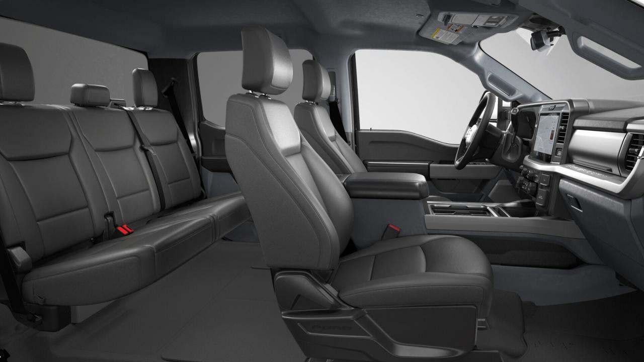 2026 Ford F-350 XLT Photo7