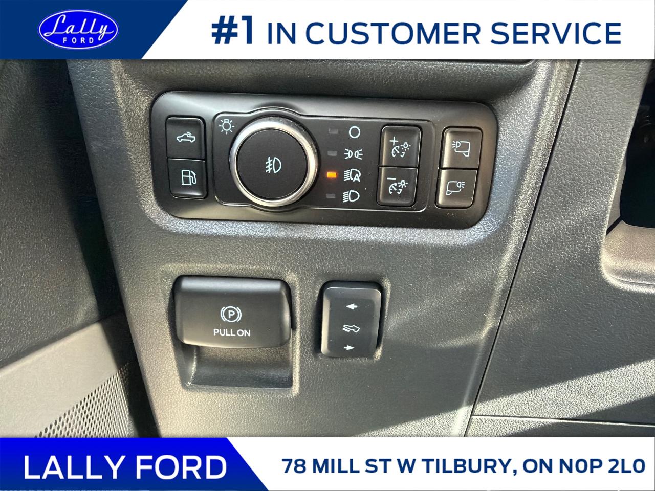 2025 Ford F-150 Lariat Photo