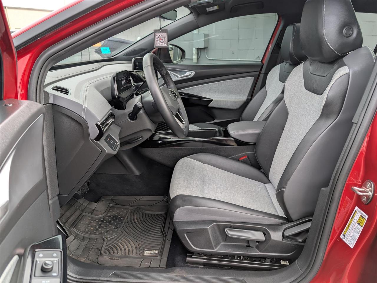 2023 Volkswagen ID4 PRO AWD - NAVI - PANO ROOF - TECH FEATS