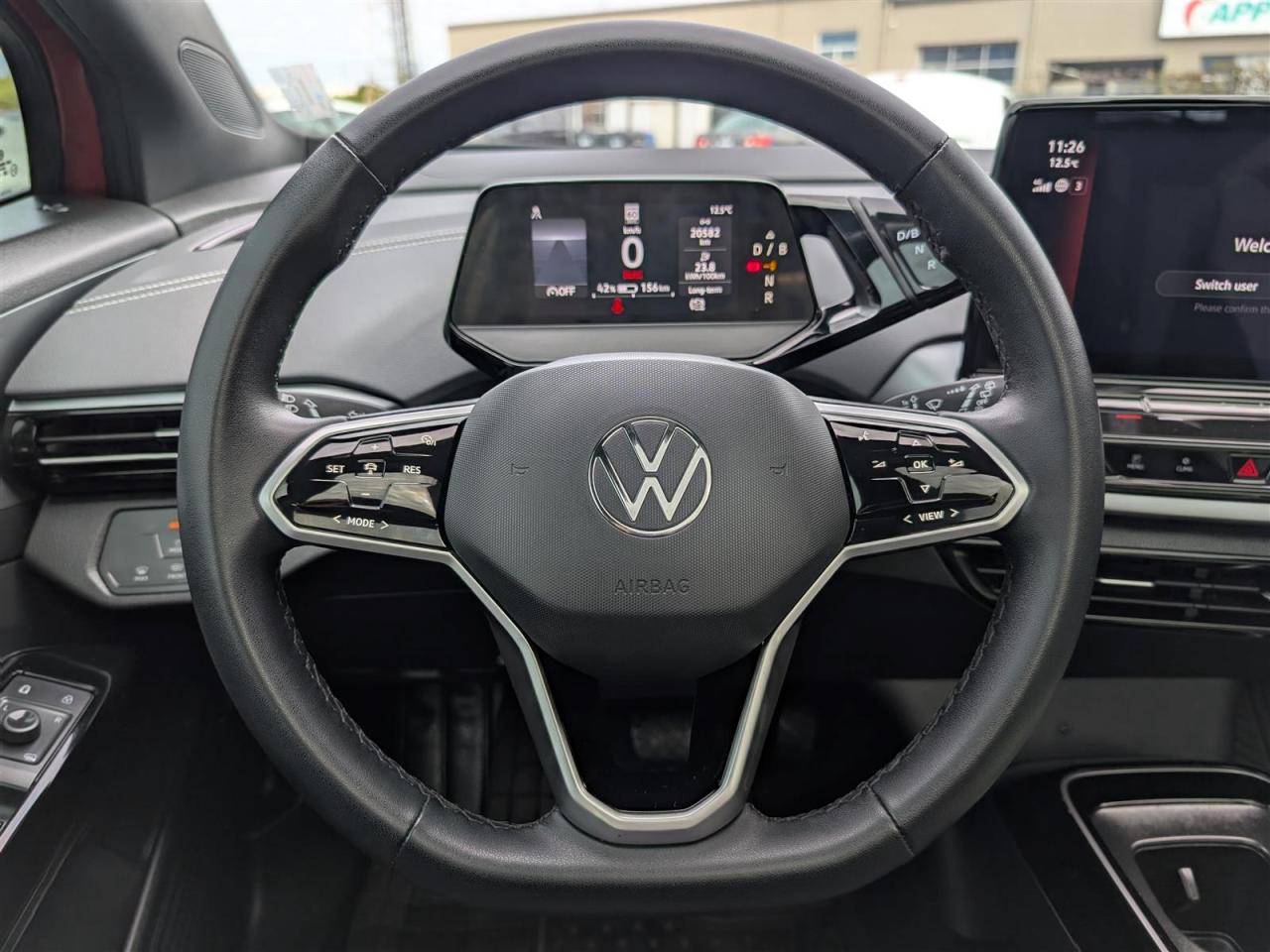 2023 Volkswagen ID4 PRO AWD - NAVI - PANO ROOF - TECH FEATS