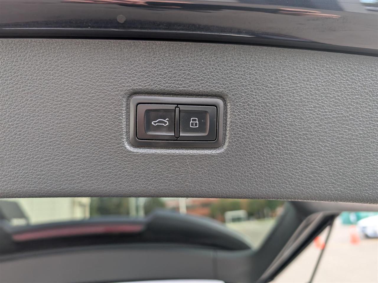 2017 Audi Q7 QTRO - 7 PASS - NAVI - PANO ROOF - TECH FEATS