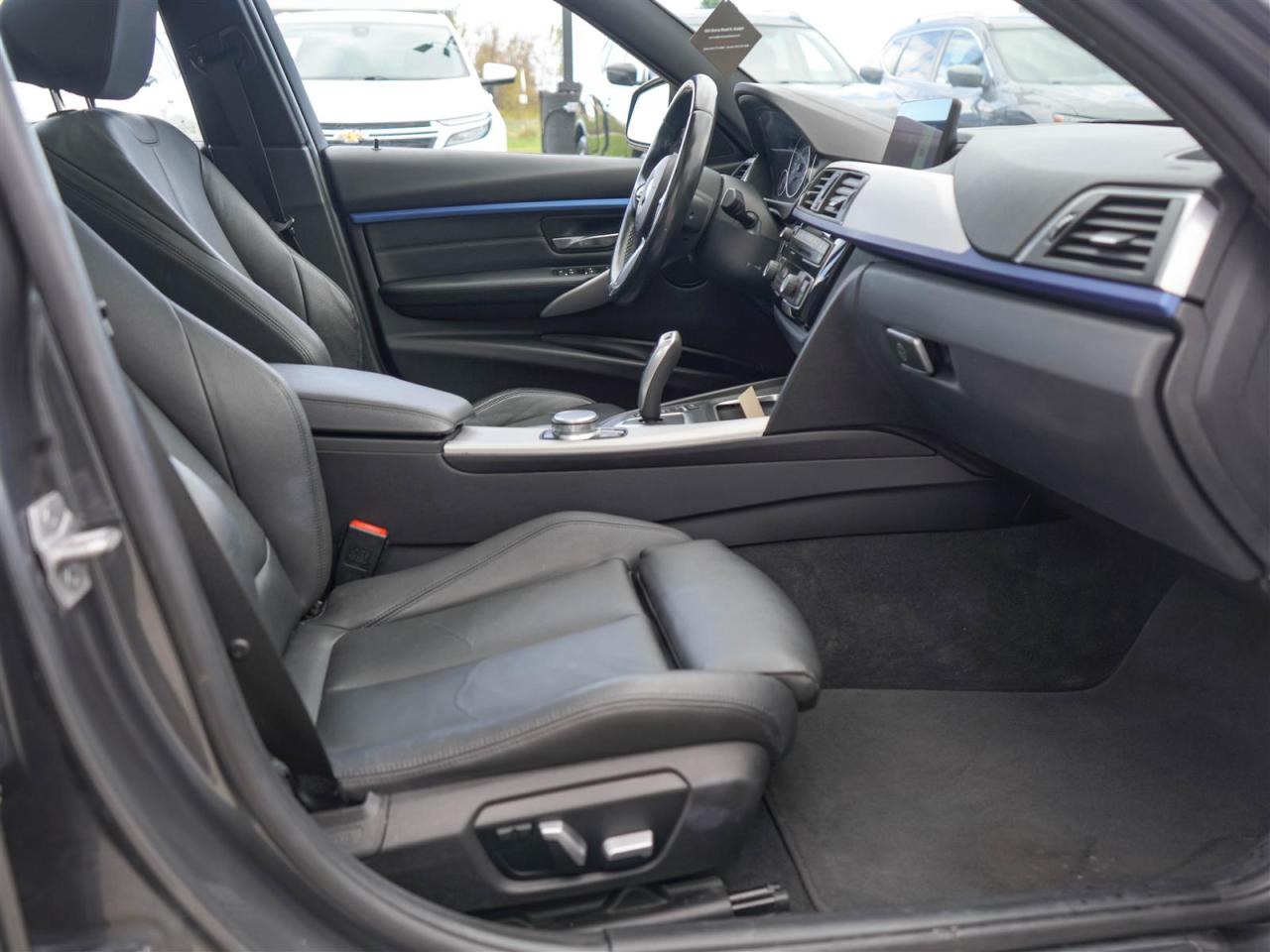 2019 BMW 330xi ** SALE PENDING BY NITIN ** Photo