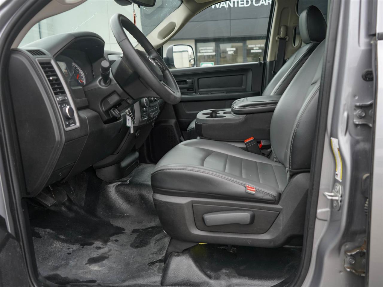 2022 RAM 1500 TRADEMAN | 5.7L 4x4 V8 | LEATHER | NO ACCIDENTS Photo