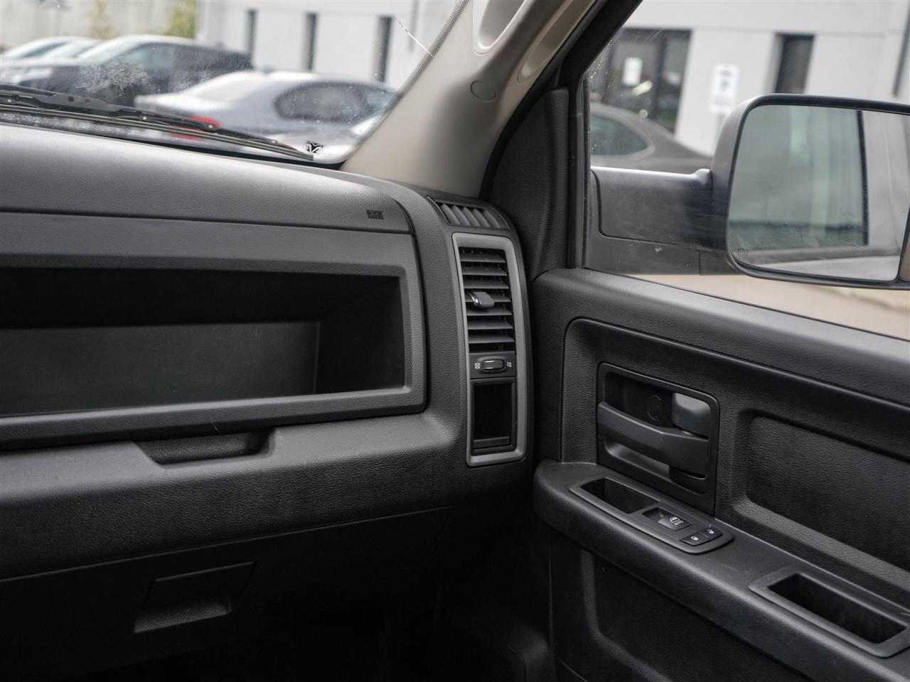 2022 RAM 1500 TRADEMAN | 5.7L 4x4 V8 | LEATHER | NO ACCIDENTS Photo