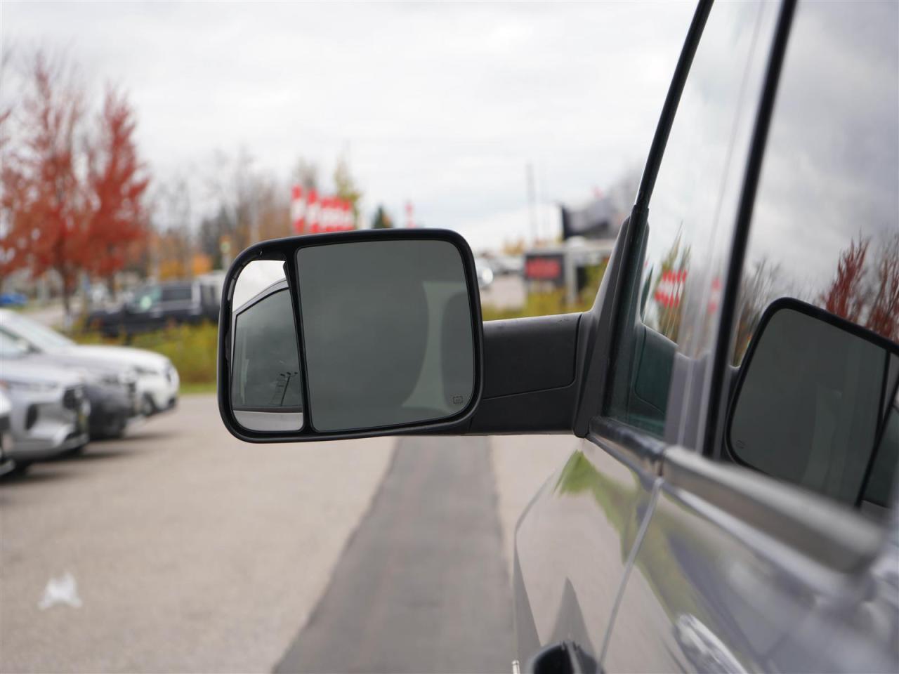 2022 RAM 1500 TRADEMAN | 5.7L 4x4 V8 | LEATHER | NO ACCIDENTS Photo