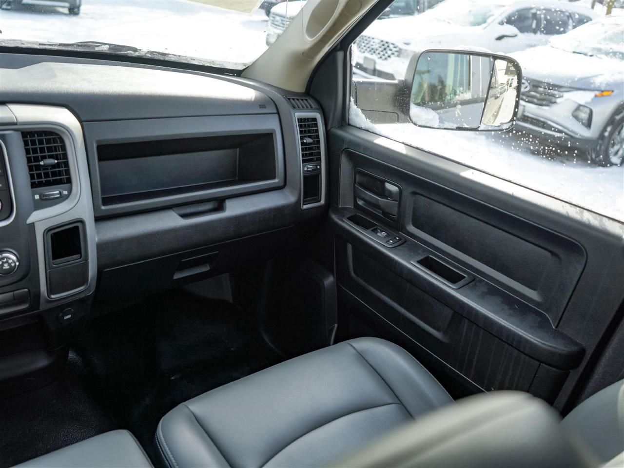 2022 RAM 1500 5.7L 4x4 V8 | LEATHER | NO ACCIDENTS Photo