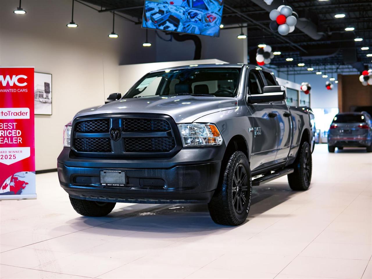 2022 RAM 1500 Classic FULL LEATHER | Quad Cab | 5.7 HEMI V8 | 4X4 | TOW PKG | 20 INCH BLACK ALLOYS Photo