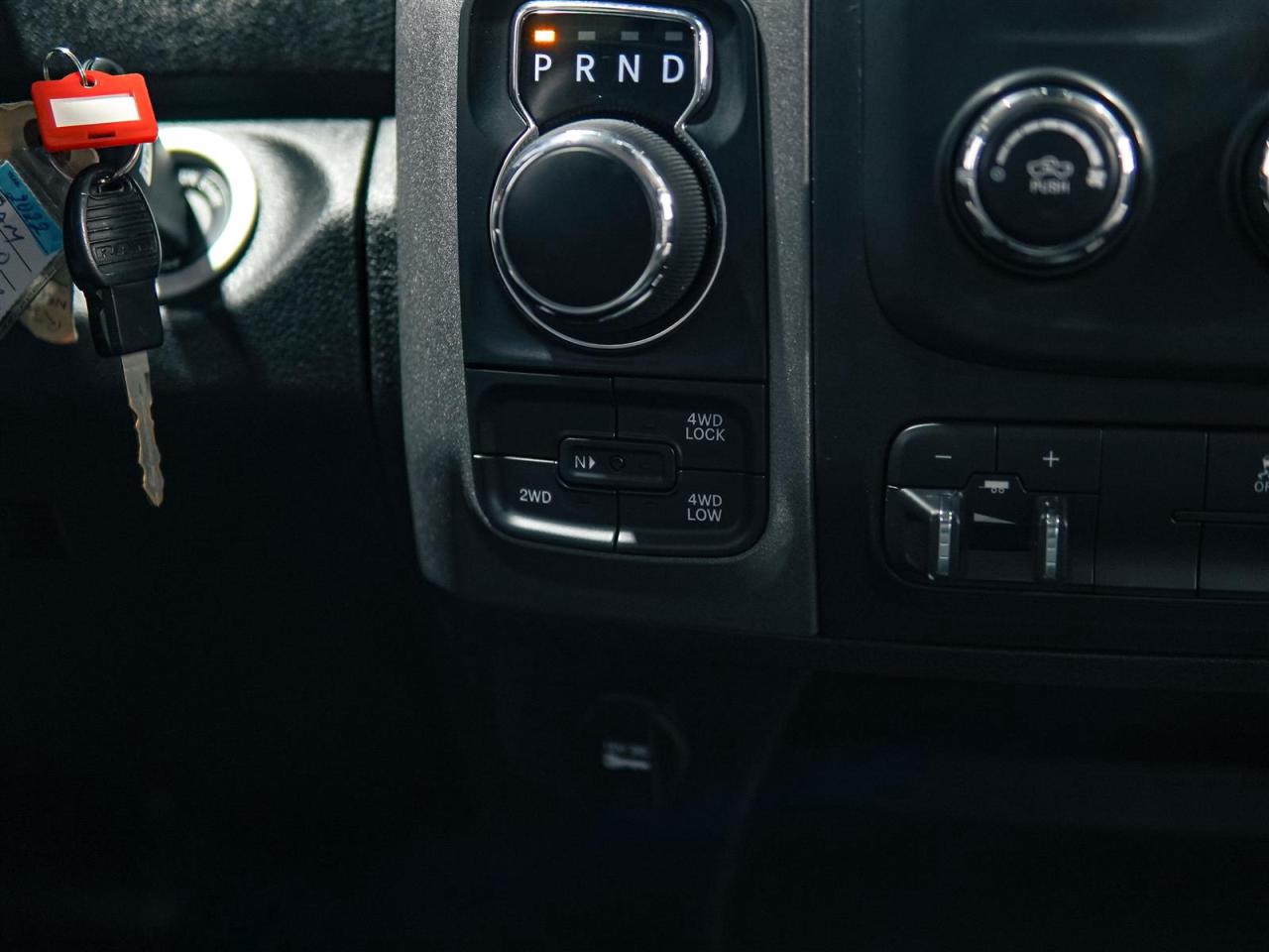 2022 RAM 1500 Classic FULL LEATHER | Quad Cab | 5.7 HEMI V8 | 4X4 | TOW PKG | 20 INCH BLACK ALLOYS Photo