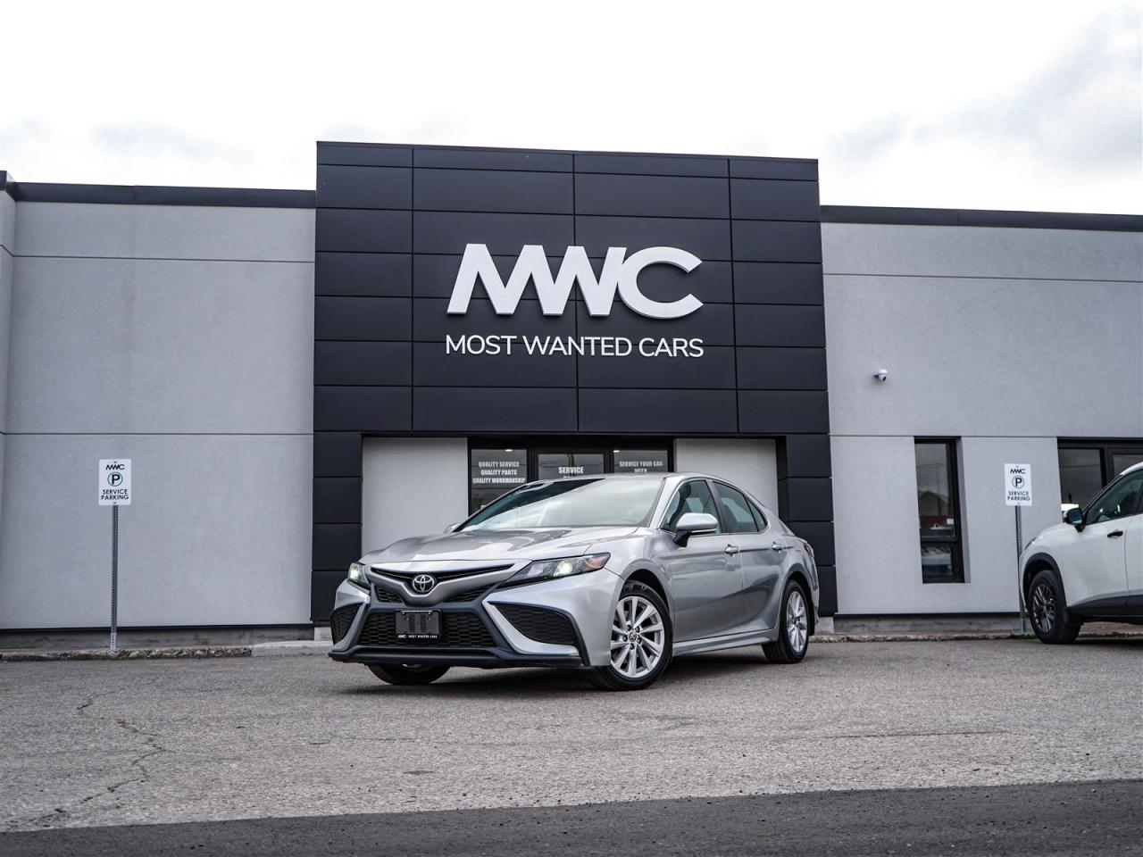 Used 2022 Toyota Camry SE | NO ACCIDENTS | LEATHER | APP CONNECT for sale in Kitchener, ON