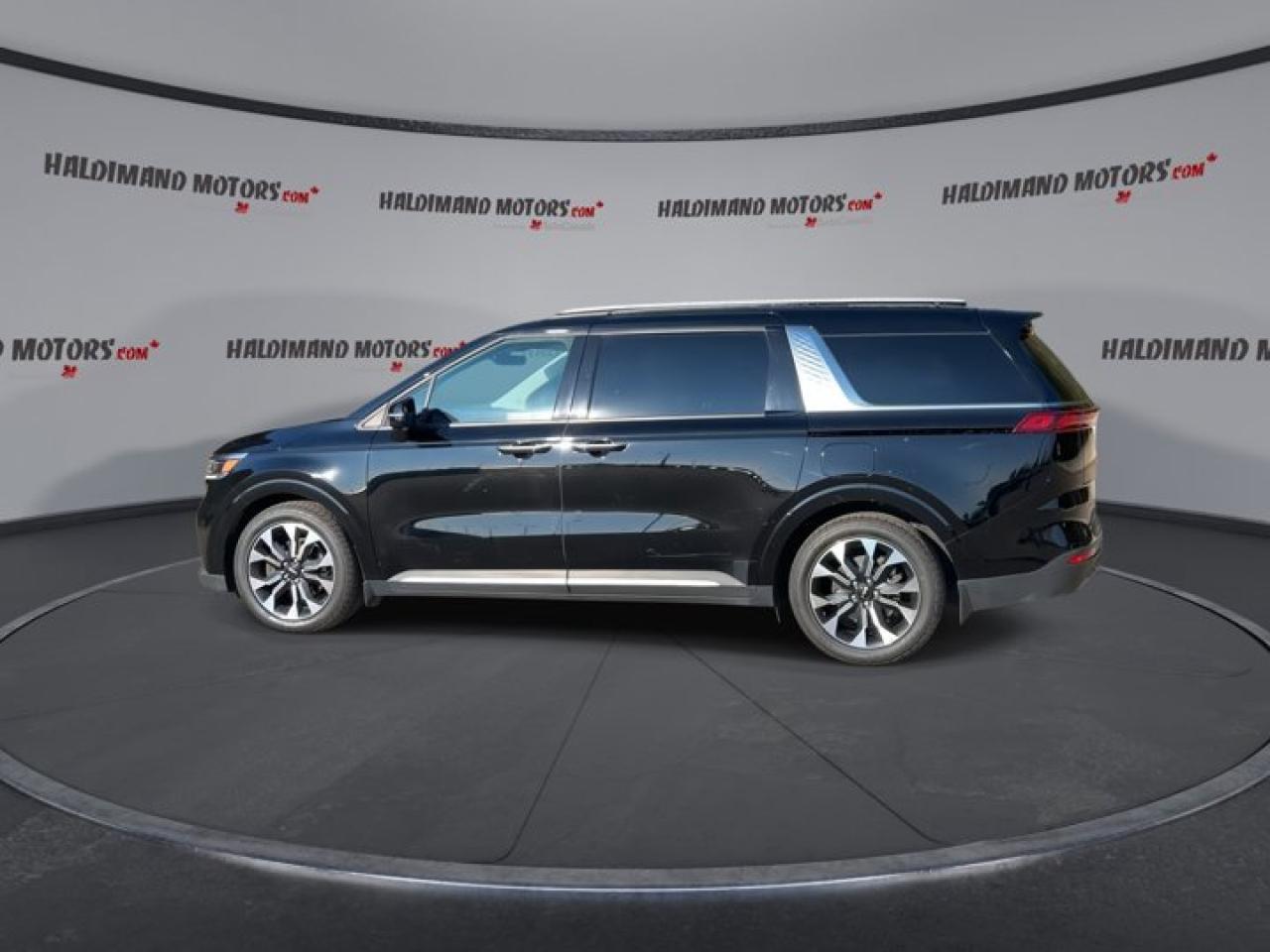 2023 Kia Carnival EX FWD 2nd Row Captain Seats | Leather Seats | 360 Camera Photo4