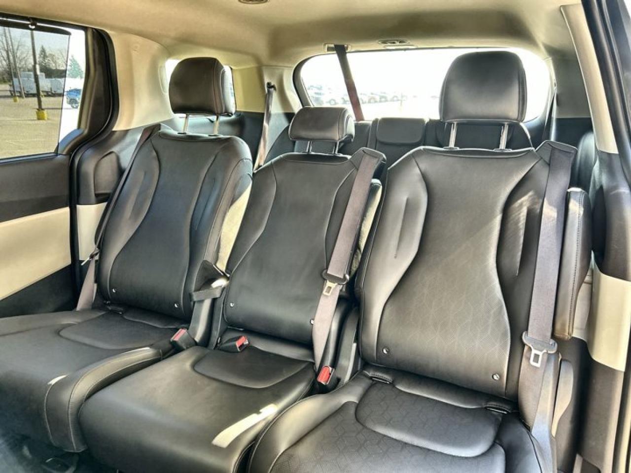 2023 Kia Carnival EX FWD 2nd Row Captain Seats | Leather Seats | 360 Camera Photo