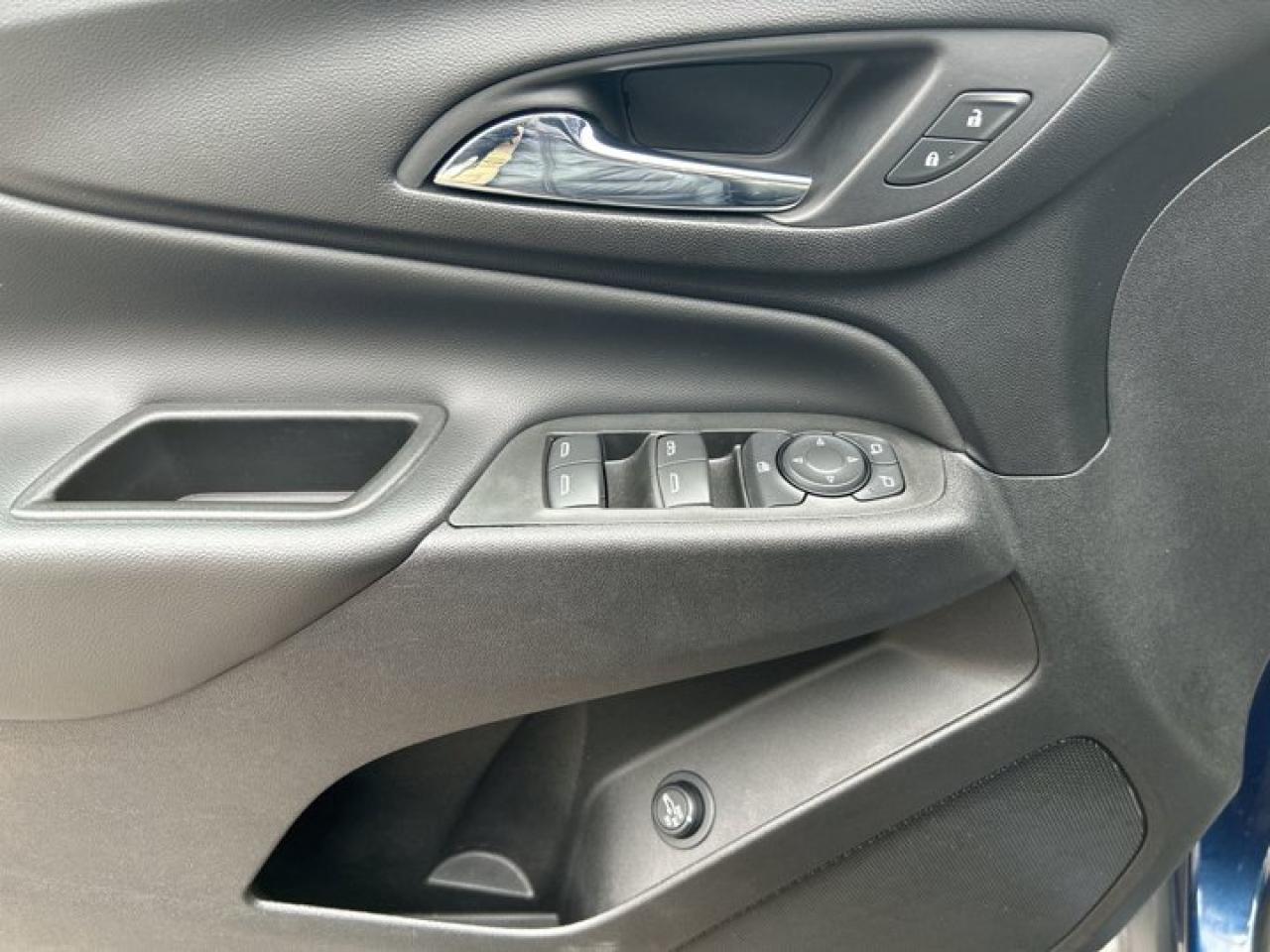 2022 Chevrolet Equinox AWD LT Photo