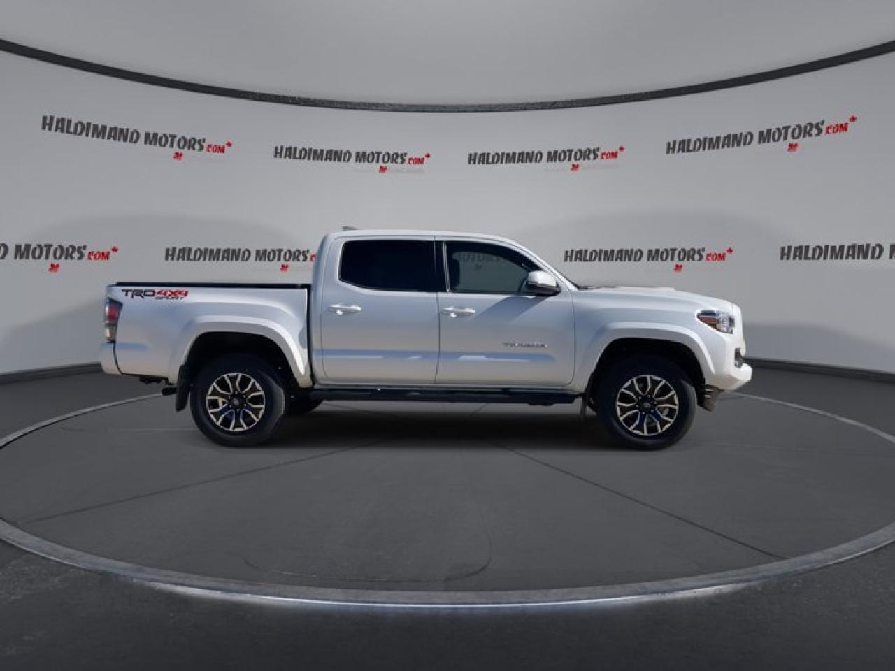 2021 Toyota Tacoma TRD Sport Premium Manual 4x4 | Sunroof | Leather | Nav | Photo