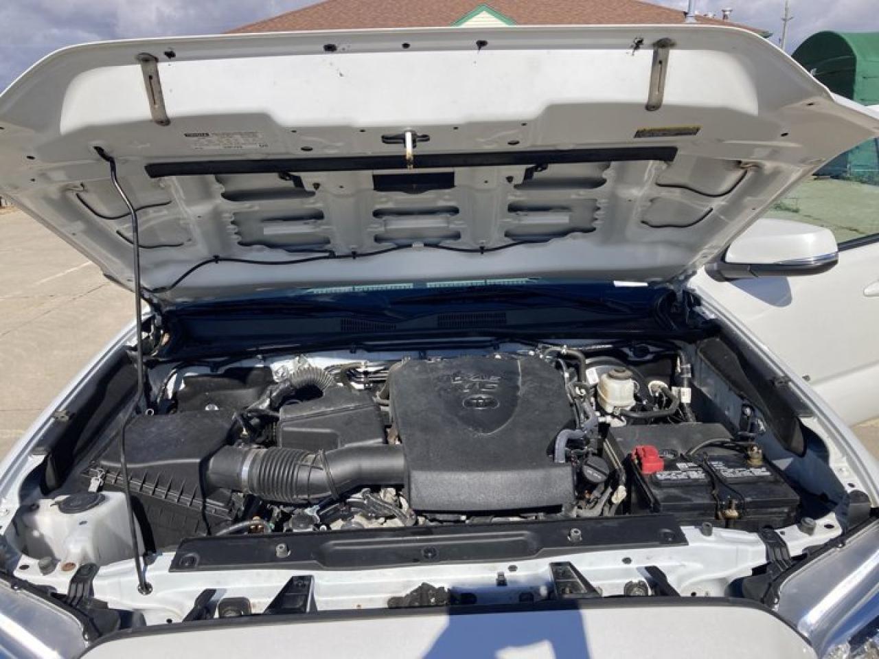 2021 Toyota Tacoma TRD Sport Premium Manual 4x4 | Sunroof | Leather | Nav | Photo