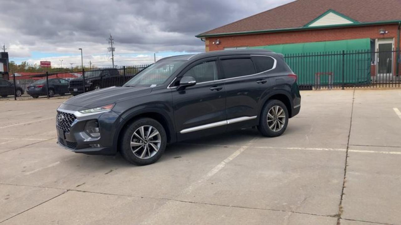 2020 Hyundai Santa Fe AWD Photo3