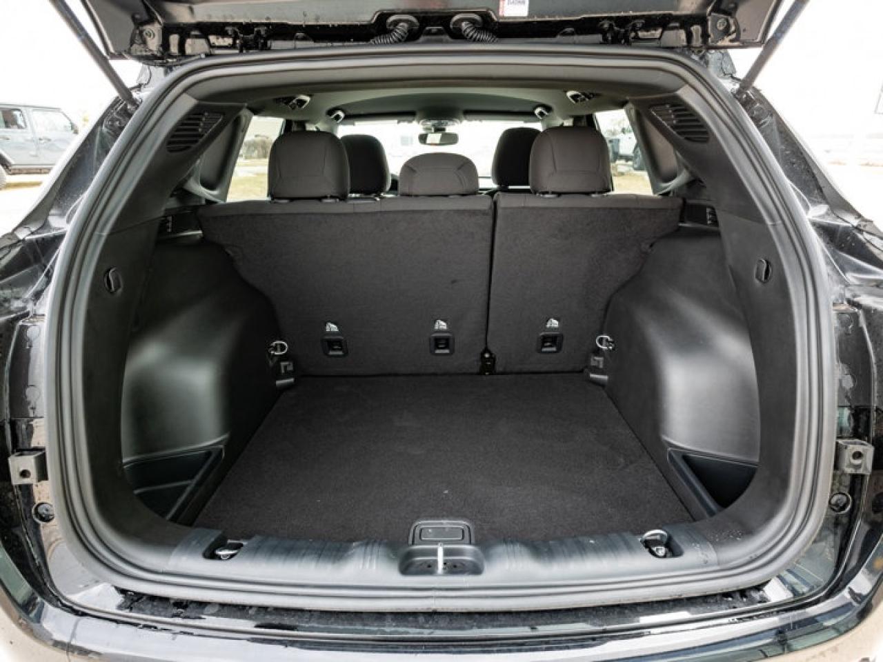 2026 Jeep Compass Sport Photo