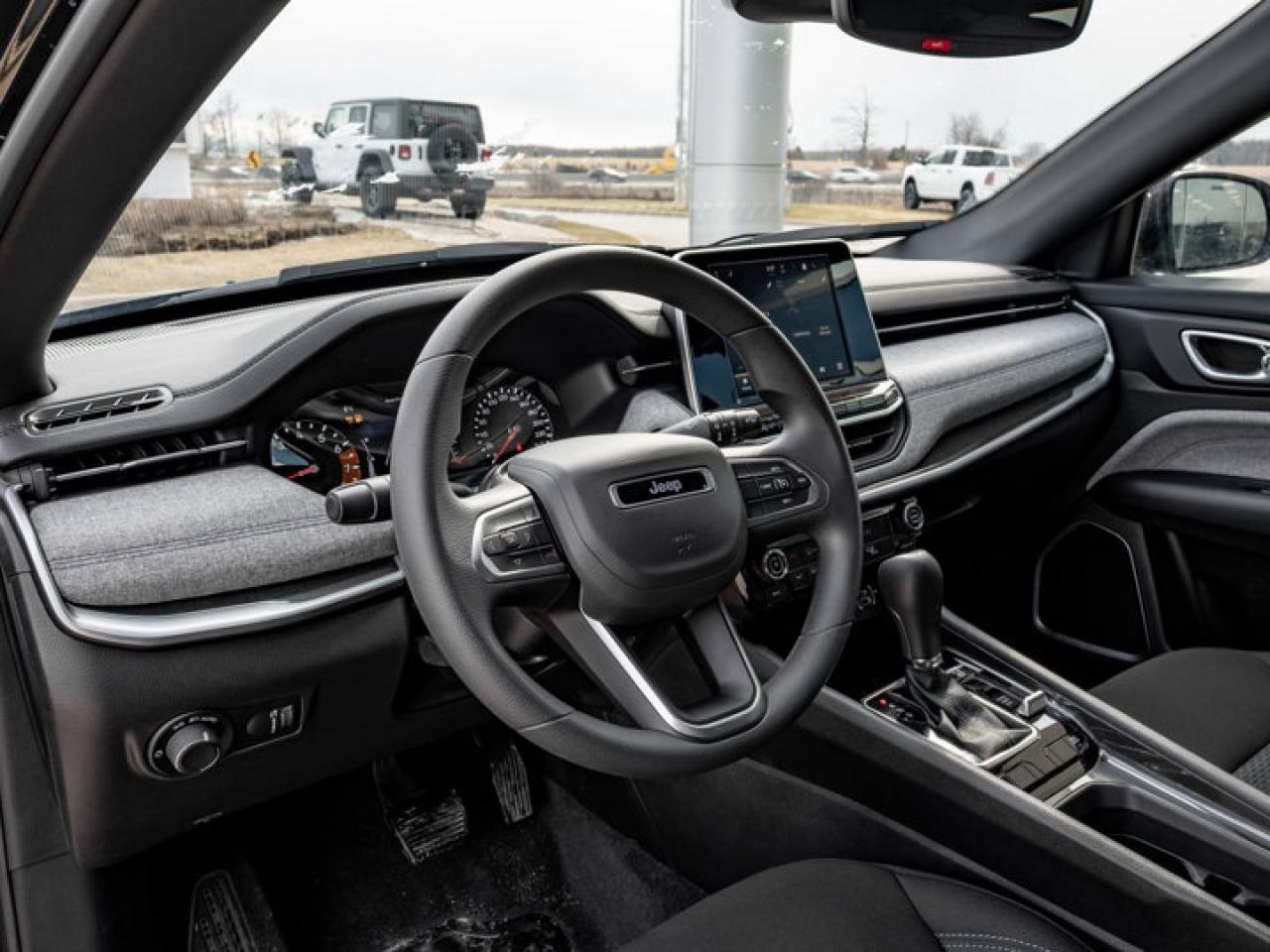 2026 Jeep Compass Sport Photo