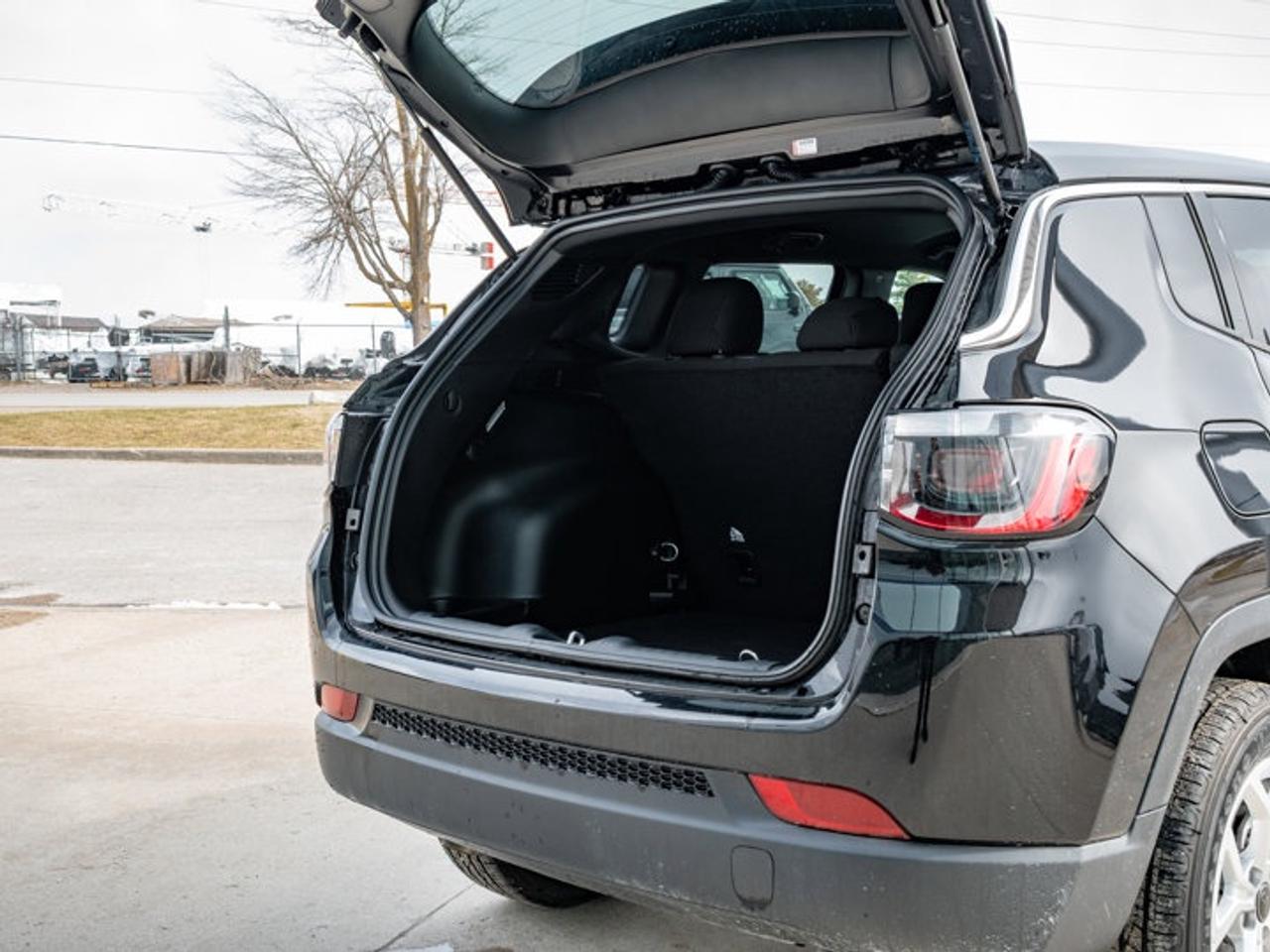 2026 Jeep Compass Sport Photo