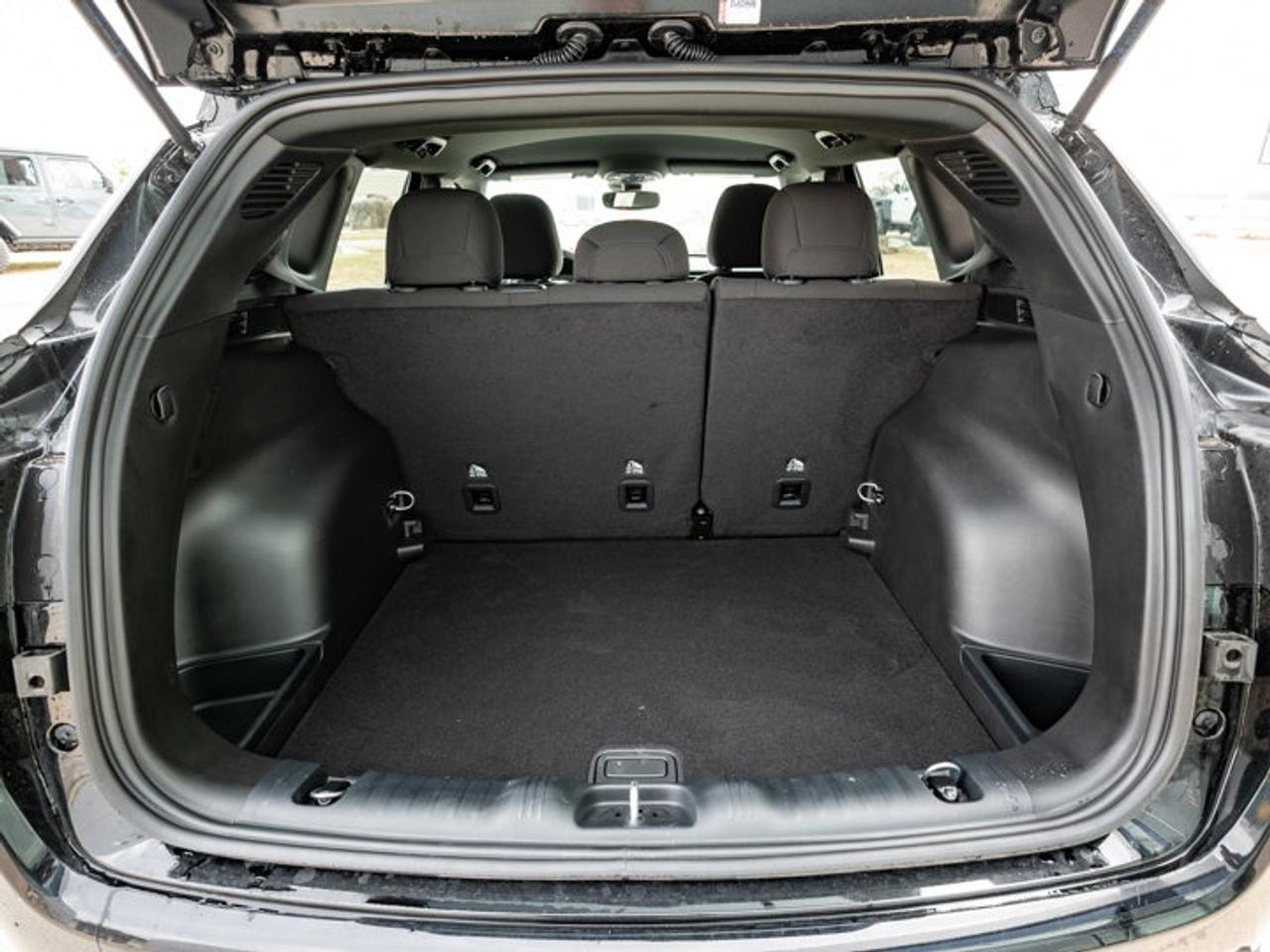 2026 Jeep Compass Sport Photo
