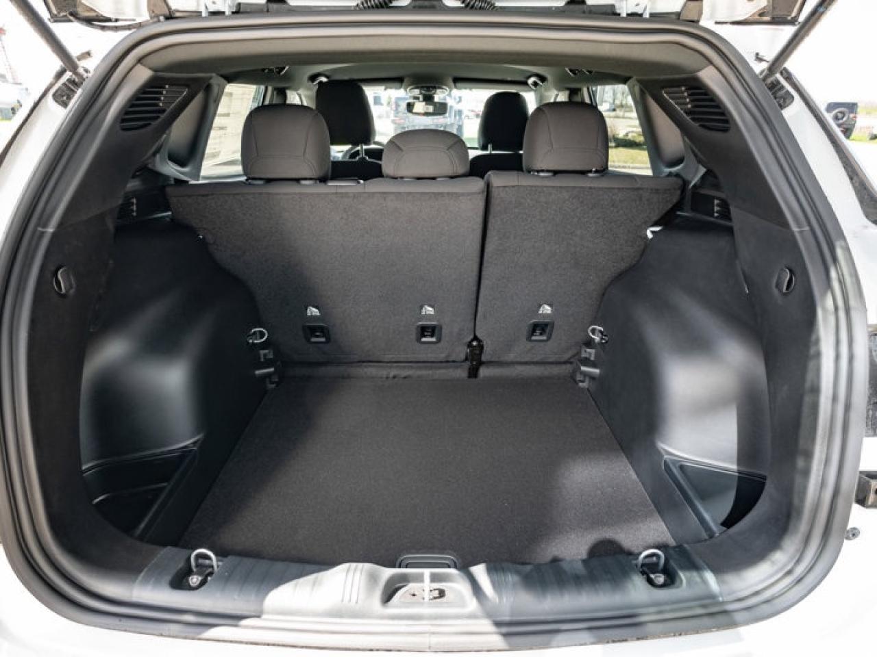 2026 Jeep Compass Sport Photo