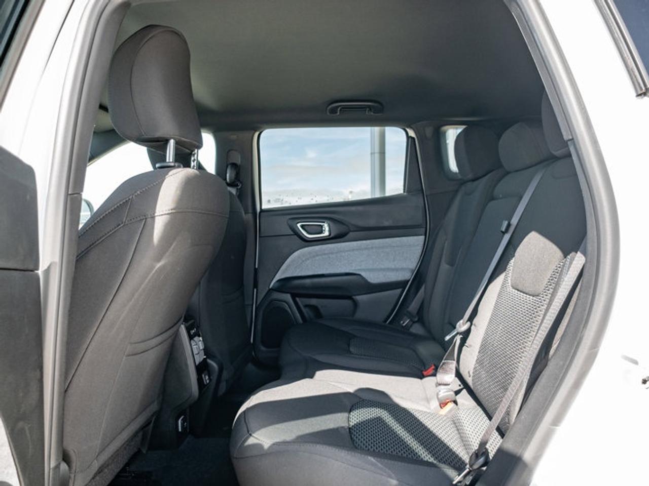 2026 Jeep Compass Sport Photo